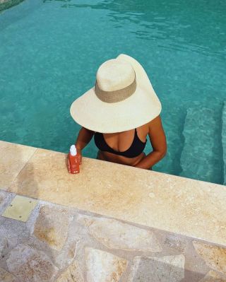 Sk :Léto nekončí, jen změnilo cíl... MIDI12 vás doprovází po celém světě svým kočovným formátem pro víkendové pobyty nebo...