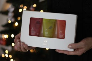 ✨ SIESTE SOUS L’ORANGER – smyslový sprchový rituál ✨ Tři vůně. Tři nálady. Jeden okamžik jen pro tebe. 🍊 Sieste Sous...